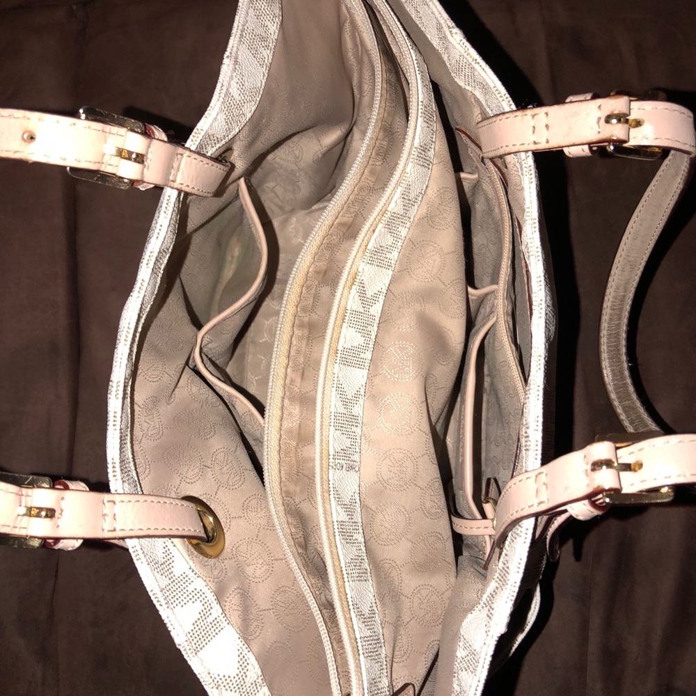 Authentic Mk Purse - image 3